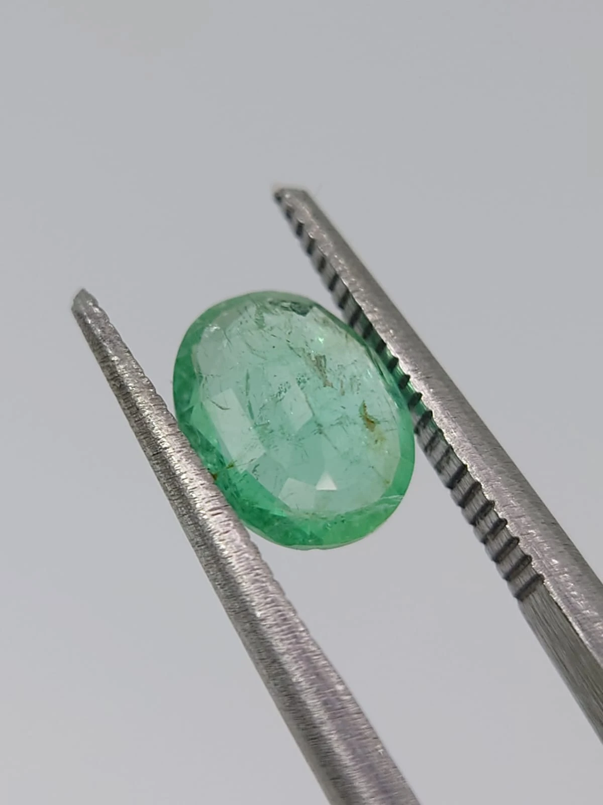 1.03ct Natural Emerald Oval Shape Loose Gemstone from Panjshir Afghanistan — view 6